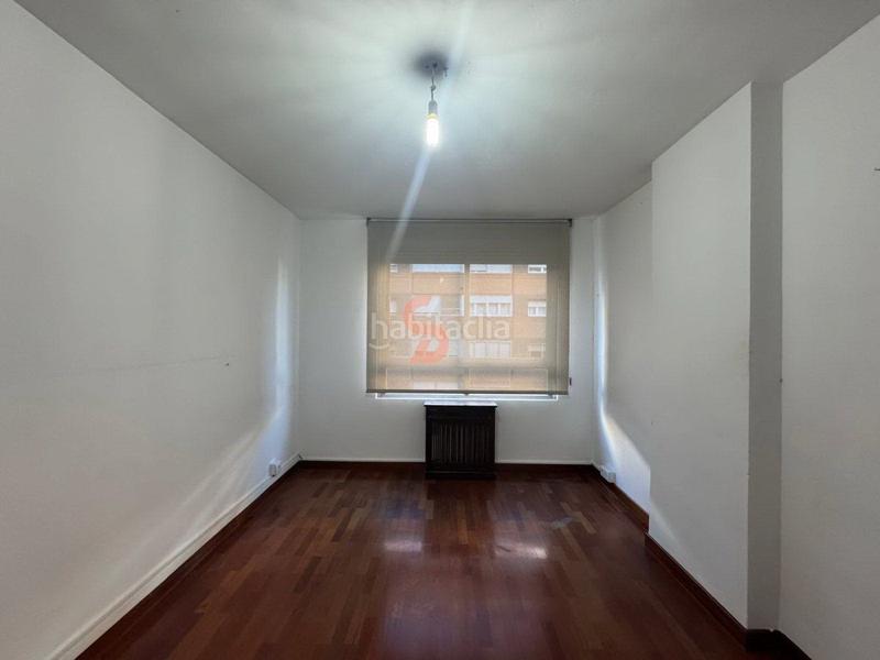 Foto 02242b70-4e9e-4be9-b703-943a0e3ad494. Rent flat with heating in Centro Valladolid