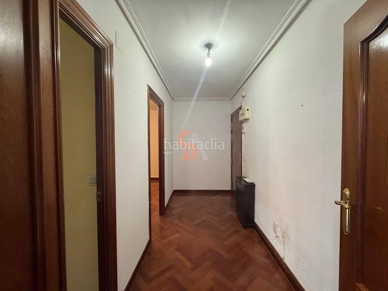 Foto 6bf607e9-b6ed-4537-a7d8-68fe81836bdc. Rent flat with heating in Centro Valladolid