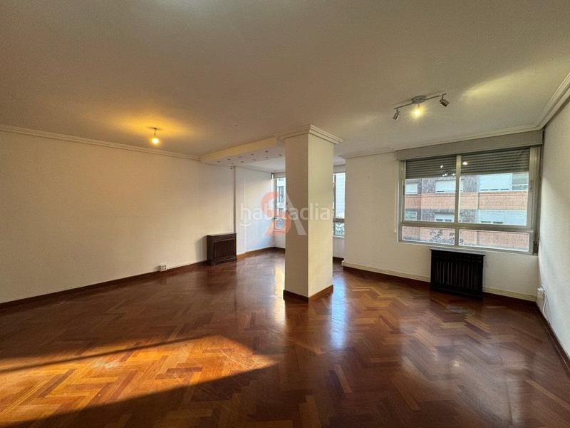 Foto 8233c02b-0ab3-4a76-9946-661aecf194ae. Rent flat with heating in Centro Valladolid