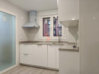 Location Appartement  Coinvasa. Piso en alquiler en victoria, 3 dormitorios.