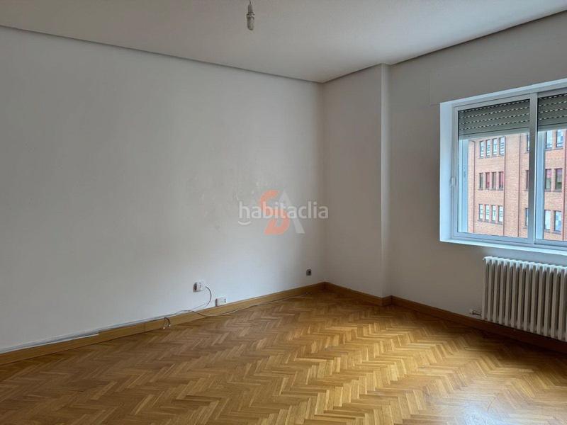 Foto cfaa7fcf-3326-44ce-b476-cf186add334c. Alquiler piso  en alquiler en centro, 2 dormitorios. en Valladolid