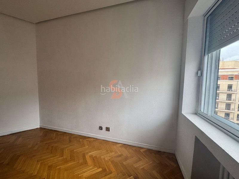 Foto 786755df-eb00-4660-af29-d6e73b275a04. Rent flat with heating in Campo Grande Valladolid