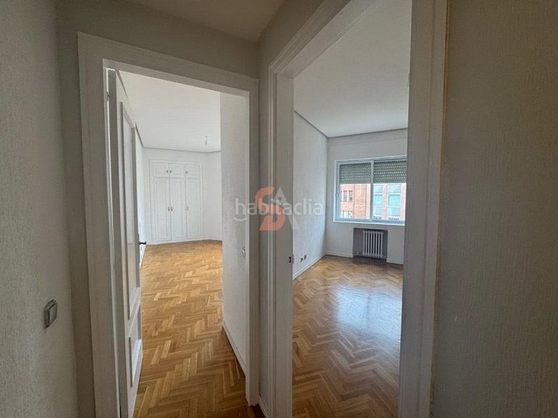 Foto 979b263c-6ca0-44c3-8b2b-bf821fe1b988. Rent flat with heating in Campo Grande Valladolid