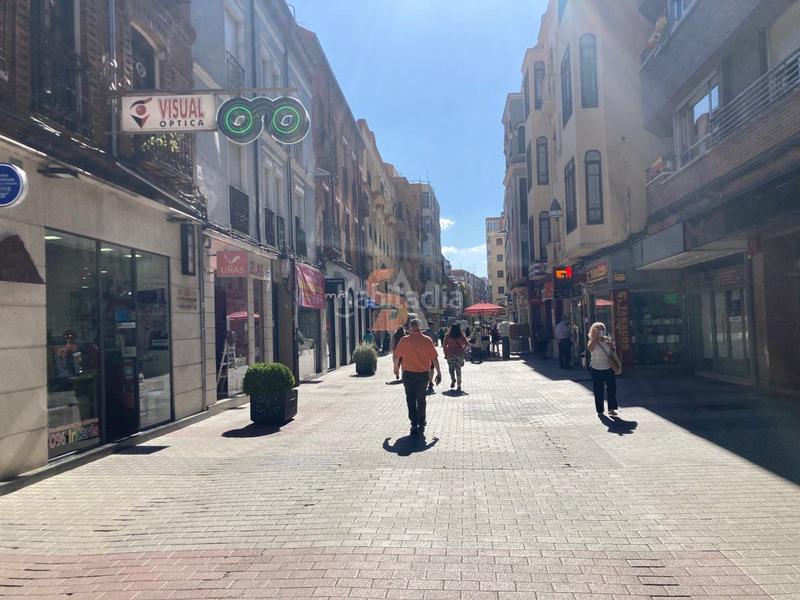 Foto c27907dd-dbf6-4646-8d7a-9ffe00339a24. Alquiler local comercial local en alquiler en centro, 3 dormitorios. en Valladolid
