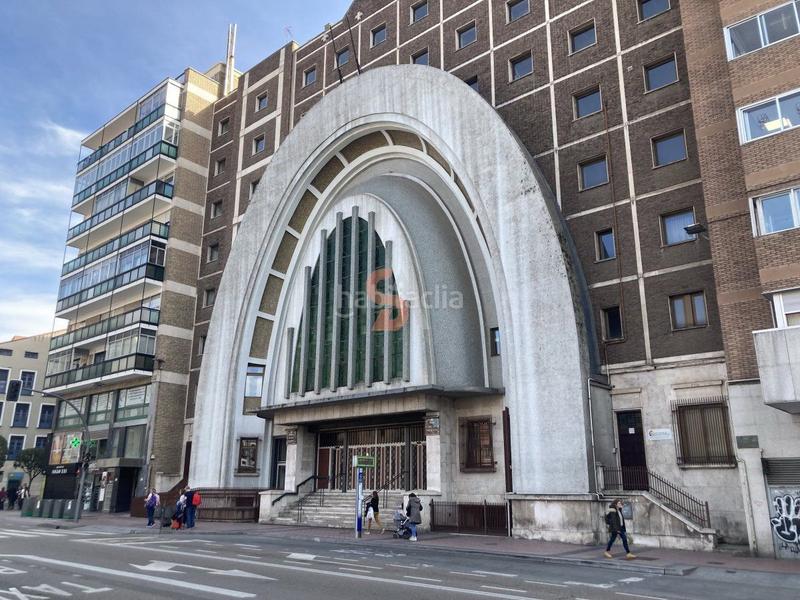 Foto e580e35d-0392-49bc-b52c-ecaa2046e3d1. Alquiler local comercial local en alquiler en centro, 3 dormitorios. en Valladolid