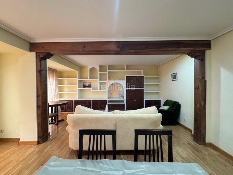 Foto 63afaaff-d1dc-49c0-ac80-d956f70d8756. Alquiler piso  en alquiler en centro, 2 dormitorios. en Valladolid