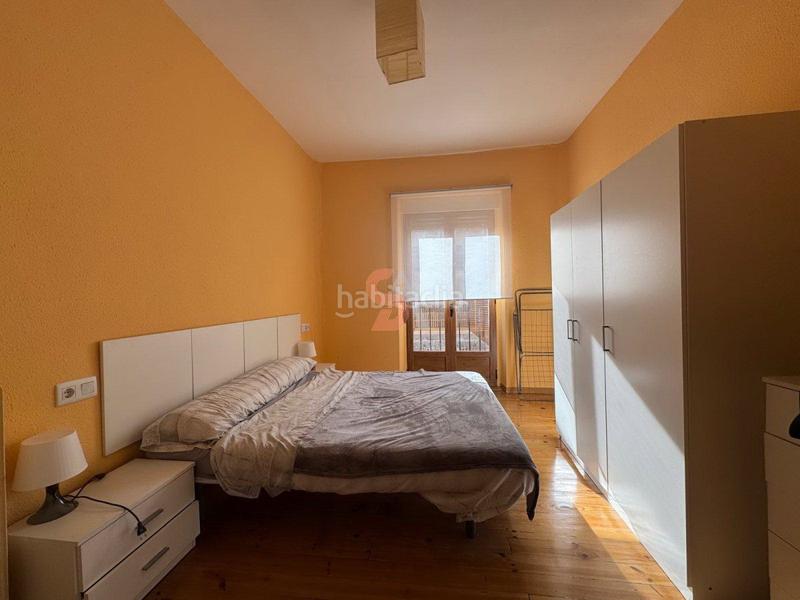 Foto b2f9a25f-b36b-484d-a489-d7159b7ece0a. Rent flat with heating in Centro Valladolid