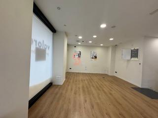 Location Local commercial  José maría lacort. Local en alquiler en centro, 7 dormitorios.