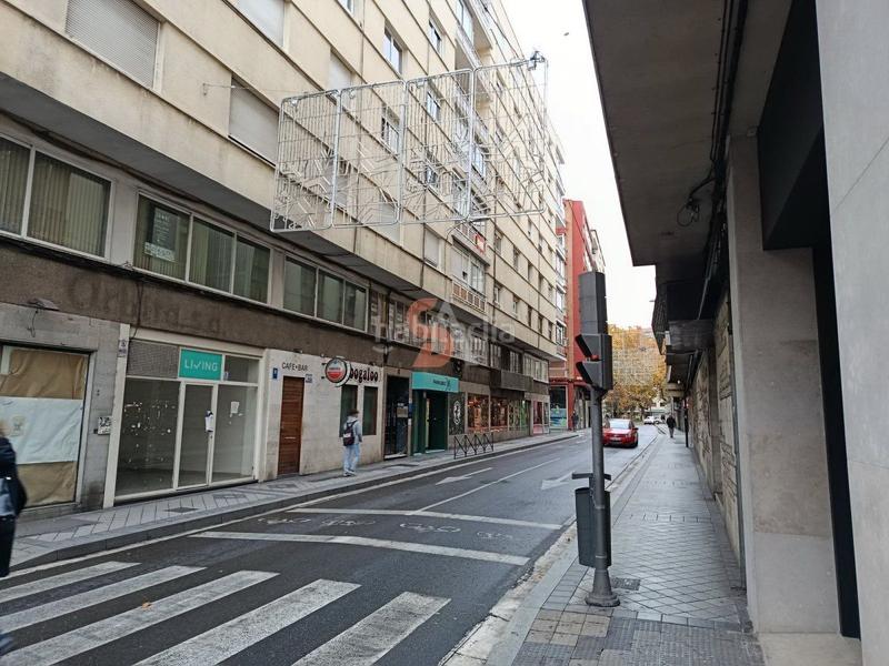 Foto dc692d34-1e5e-4dcc-a485-644304575448. Affitto locale commerciale in Centro Valladolid