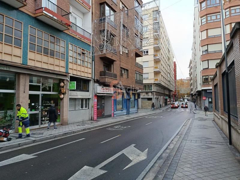 Foto fa522f52-a50d-422c-8334-930325fbff40. Affitto locale commerciale in Centro Valladolid