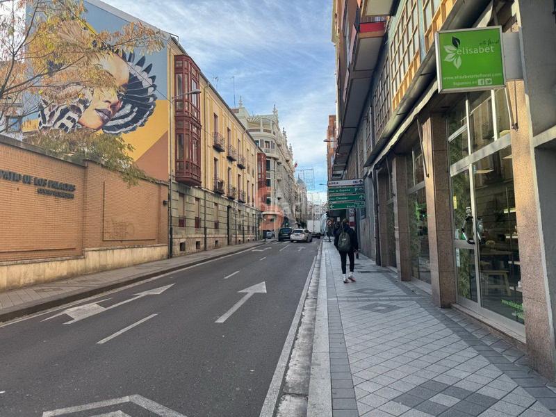 Foto c21dbadb-1732-4320-aa4f-94361998b4ad. Traspàs local comercial a Centro Valladolid