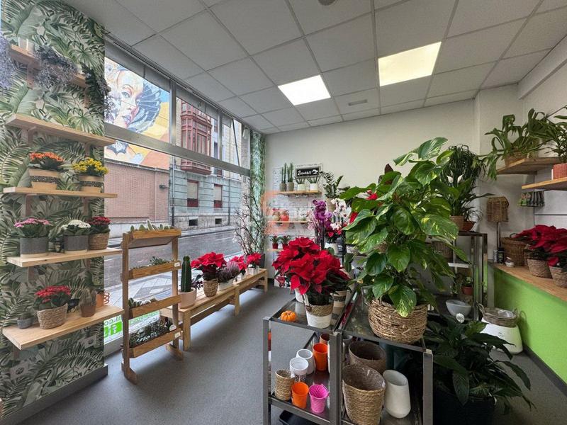 Foto c34f1fe4-c341-41de-b5f1-18cbfd2c34cc. Traspàs local comercial a Centro Valladolid