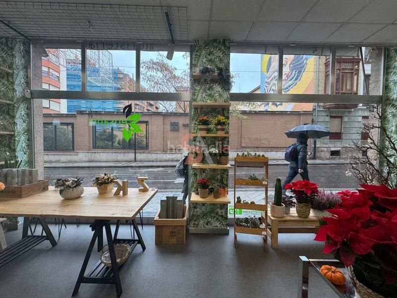 Foto d3ed6bab-b810-46d5-926e-db8cffa565f5. Traspàs local comercial a Centro Valladolid