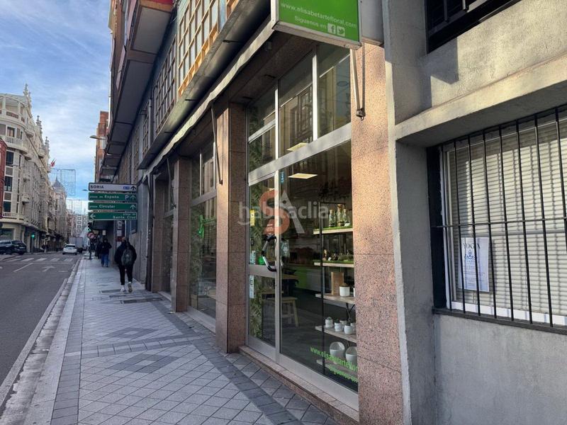 Foto e0ee7725-65c0-483b-a487-b8ce9e73dacd. Traspaso local comercial local en traspaso en Centro, 4 dormitorios. en Valladolid