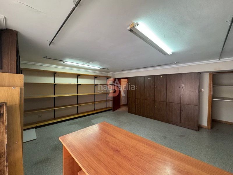 Foto d90a378d-0042-4089-a501-d97fb9bc5aeb. Local comercial a Circular Valladolid