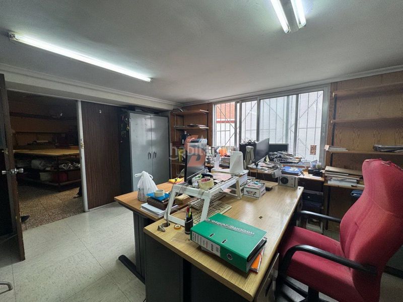 Foto dc91de33-289f-4b05-80b6-56608f015e0f. Local comercial a Circular Valladolid