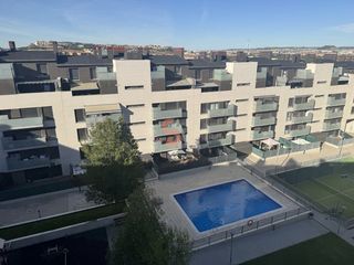 Lloguer Pis  Isabel de castilla. Piso en alquiler en arroyo de la encomienda, 2 dormitorios.