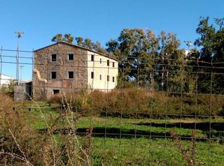 Masia a Del poble sahrau s/n. Espectucular masia en venta en el centro de girona. interior a d