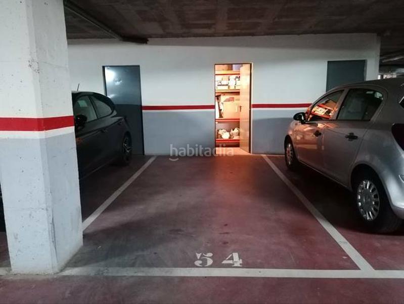Foto 0864aaf9-9ab0-4e3a-8302-1fb41adfc44d. Alquiler parking coche parking en alquiler en Eixample Sud-Migdia Girona