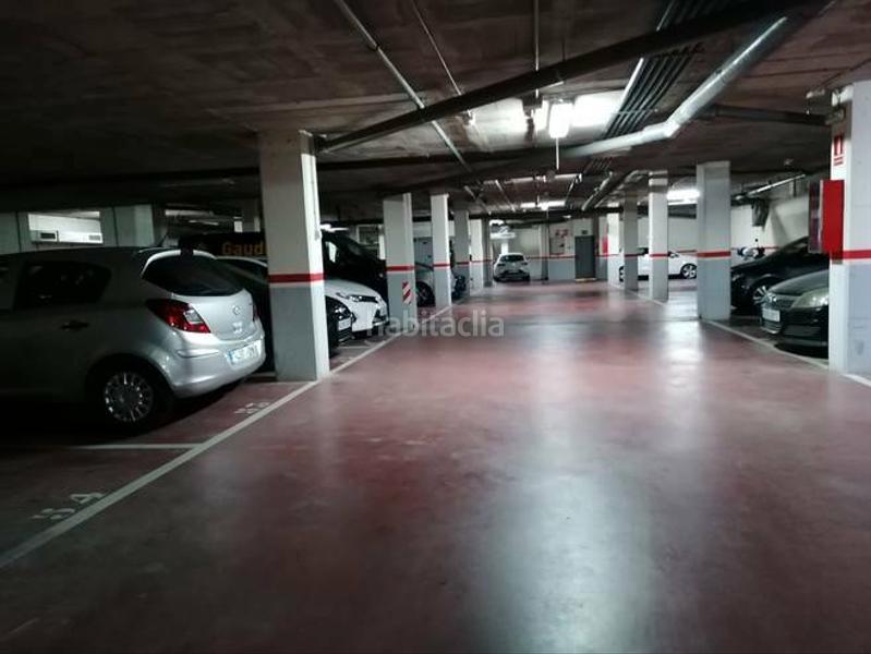 Foto f5a29cad-8e04-4f06-b029-df0ea5ef9e7f. Alquiler parking coche parking en alquiler en Eixample Sud-Migdia Girona