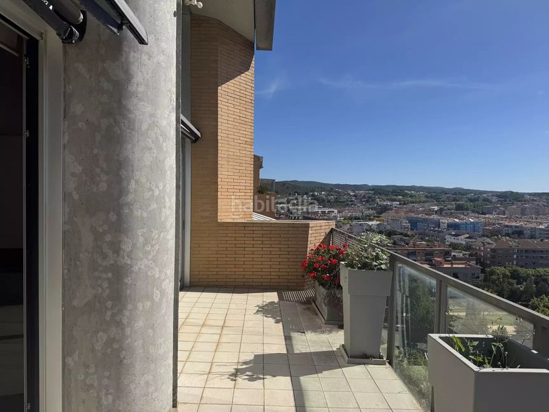 Foto 0e210d9a-a479-46f7-880c-d0d324482ad4. Pis amb calefacció aparcament piscina a Eixample Sud-Migdia Girona