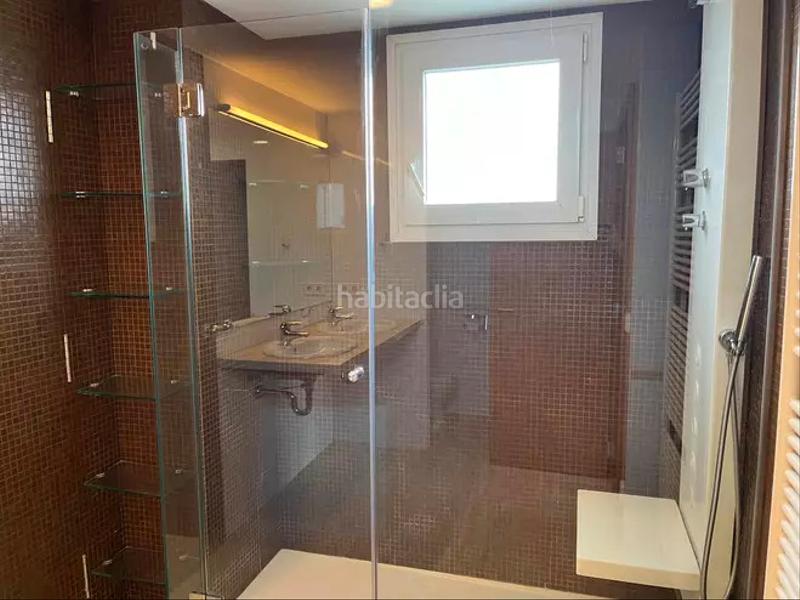 Foto 0e4af26d-4637-4ce2-998d-a7c1b310b7fe. Pis amb calefacció aparcament piscina a Eixample Sud-Migdia Girona