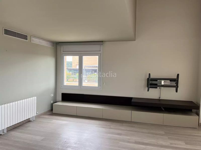 Foto 1caf357b-f894-4d8a-9220-214a574a670f. Pis amb calefacció aparcament piscina a Eixample Sud-Migdia Girona