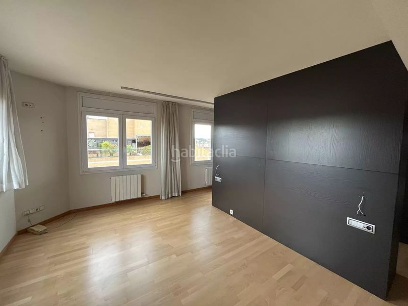 Foto 24c3df53-f37c-440a-9377-3f59edeb4911. Pis amb calefacció aparcament piscina a Eixample Sud-Migdia Girona