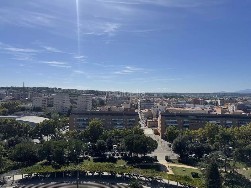 Foto 2e4a6af0-a487-4475-9d3c-f56d935aee2c. Pis amb calefacció aparcament piscina a Eixample Sud-Migdia Girona