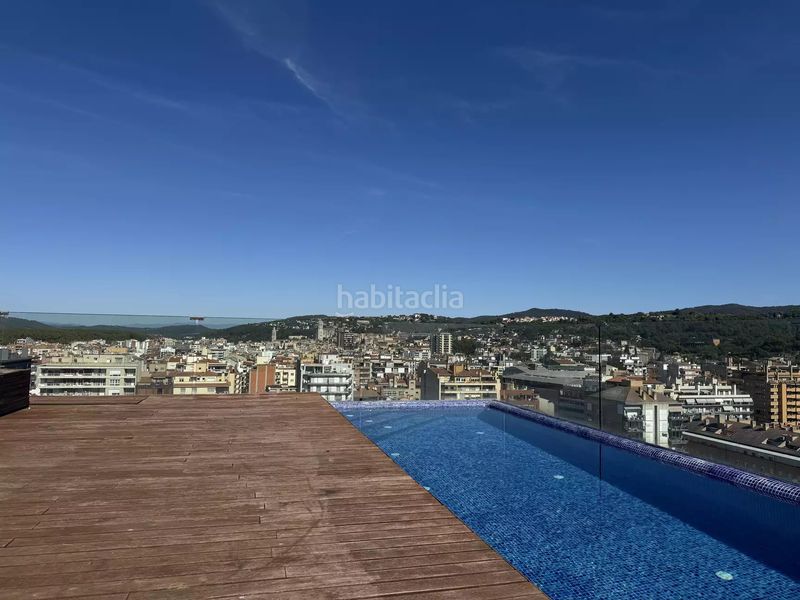 Foto b9440775-ef3c-4a4a-90f2-7c859b4c7bce. Pis amb calefacció aparcament piscina a Eixample Sud-Migdia Girona