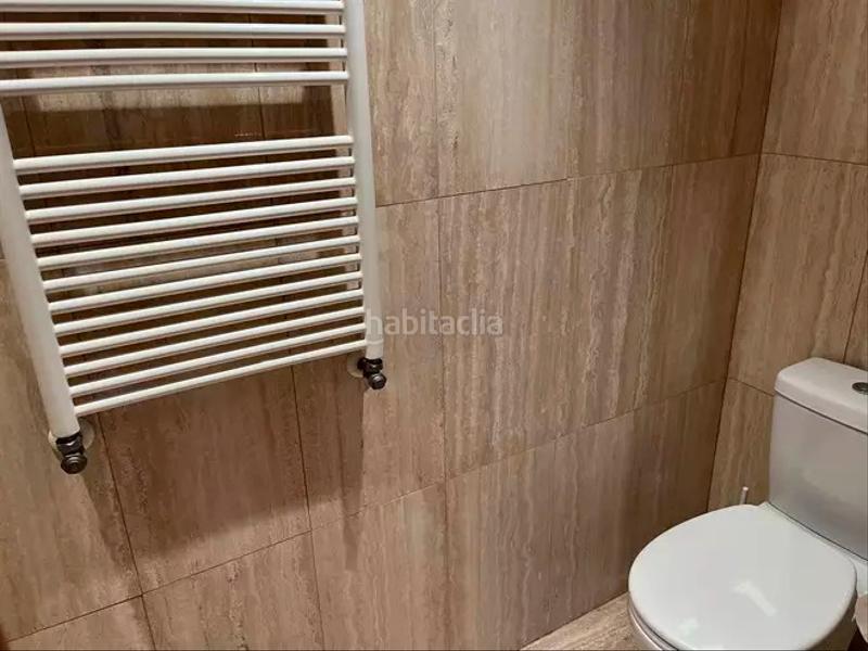 Foto c3fa8a1c-11df-4504-934b-686a511325db. Pis amb calefacció aparcament piscina a Eixample Sud-Migdia Girona