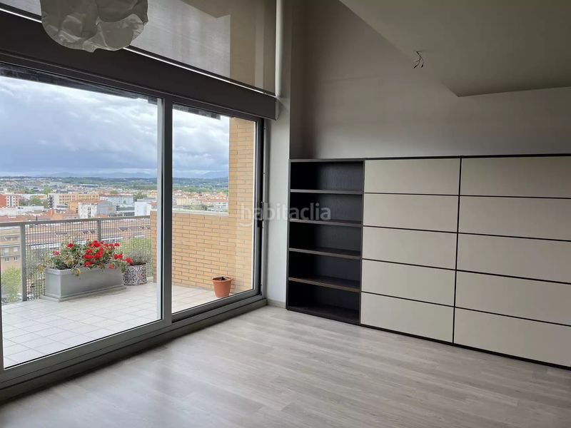 Foto e90e4505-135d-4cac-9701-8a1ed689ea56. Pis amb calefacció aparcament piscina a Eixample Sud-Migdia Girona