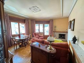 Casa a Amer. Vivienda y amplio almacén en venta en amer