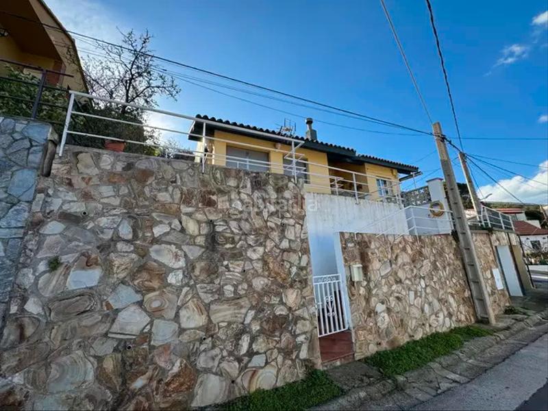 Foto 06ad5518-9b33-416e-82df-72c6d1b29a4d. Casa  pareada con amplia terraza en Colera