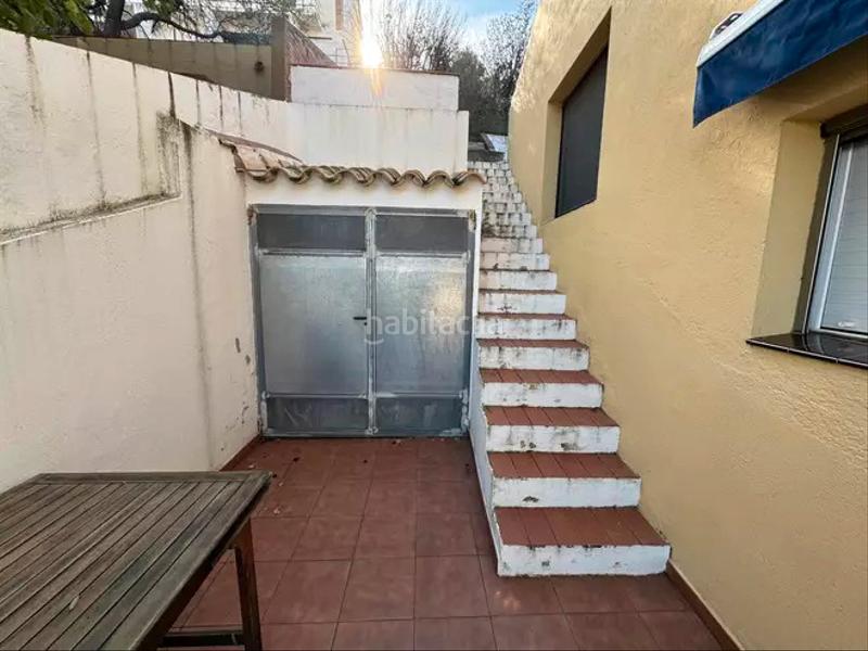 Foto 148009ea-99c1-45a9-991c-d0b852735e30. Casa  pareada con amplia terraza en Colera