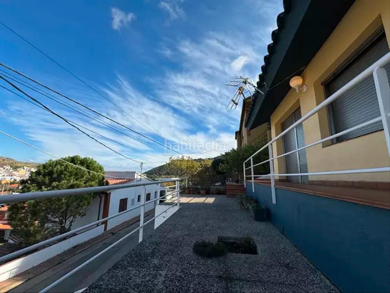 Foto 3e0cc951-0458-4e69-889e-4b6e78a5f847. Casa  pareada con amplia terraza en Colera