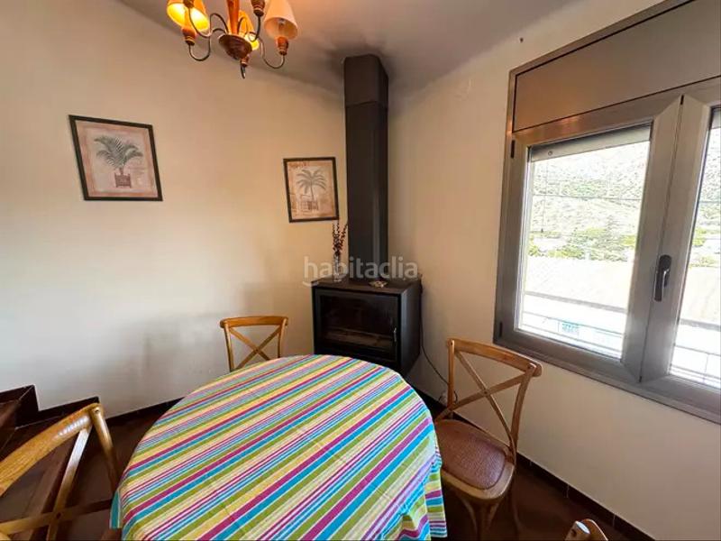 Foto c98bd602-8f9a-4896-a99b-6485337da8ae. Casa  pareada con amplia terraza en Colera