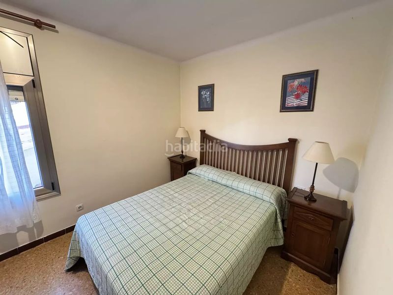 Foto f108ef60-fa61-49ea-812e-ad55bc529fac. Casa a Colera