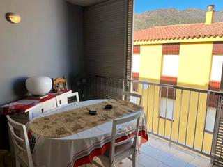 Appartement à Colera. Apartamento de dos habitaciones y porche.