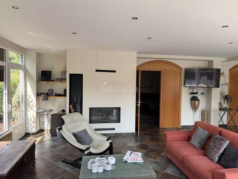 Foto f03e8a9f-323b-4a7c-bfb7-c9e71b13bd18. Casa amb calefacció piscina a Colera