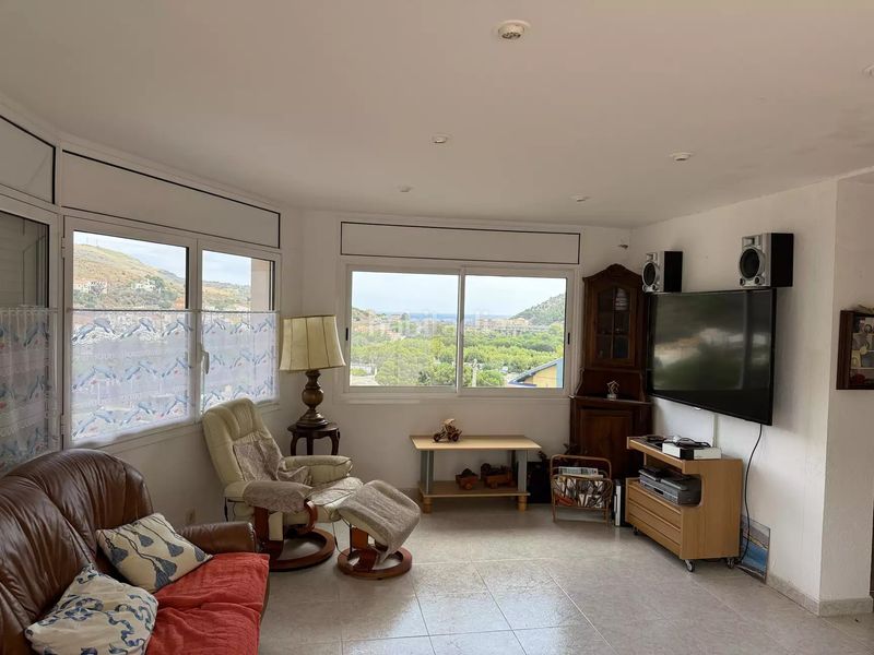 Foto fa899cc1-7e29-4ff3-8e6b-fb3454f5b24b. Casa a Colera