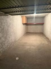 Lloguer Aparcament cotxe a Poble Nou-Olivar Gran. Parking cerrado cerca de la estación ave figueresvilafant