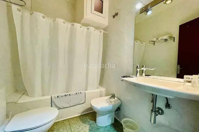 Foto 706f5666-0eda-48b7-a4e4-097fbbb997c4. Masia amb piscina a Pont de Molins