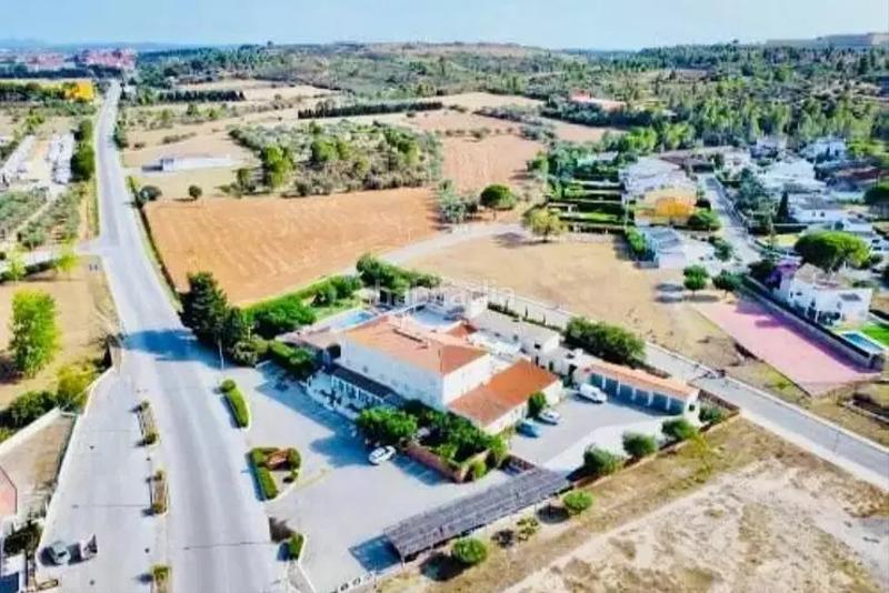 Foto afc8d61e-8266-423b-9857-a430a73ab028. Masia amb piscina a Pont de Molins