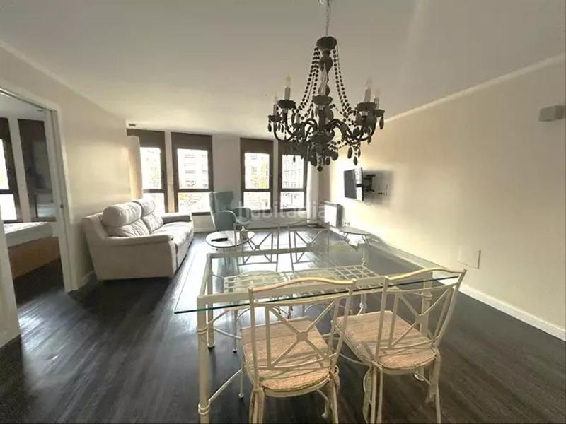 Foto 5d188eaf-c606-4462-b973-b8642e283402. Rent flat with heating in Centre-Barri Vell Girona
