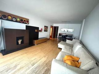 Affitto Appartamento in Eixample Sud-Migdia. Se alquila piso en prolongació migdia  eixample.