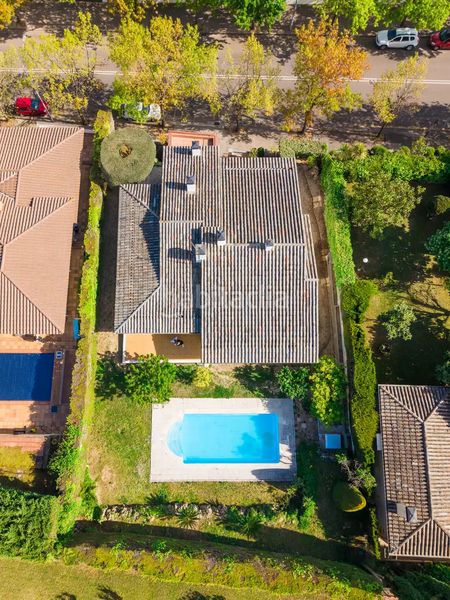 Foto 63723833-eb82-4c98-857d-ad5e4080a052. Casa amb calefacció piscina a Montilivi Girona