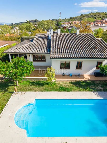 Foto db6bf88e-8f7a-4b2a-a073-6468b19b7d36. Casa amb calefacció piscina a Montilivi Girona