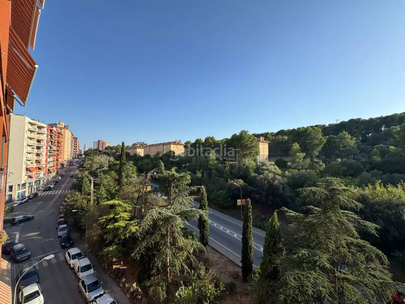 Foto 14a0e9bf-a7d0-492b-baee-1ad30ad8b092. Pis amb calefacció aparcament a Eixample-Horta Capallera Figueres