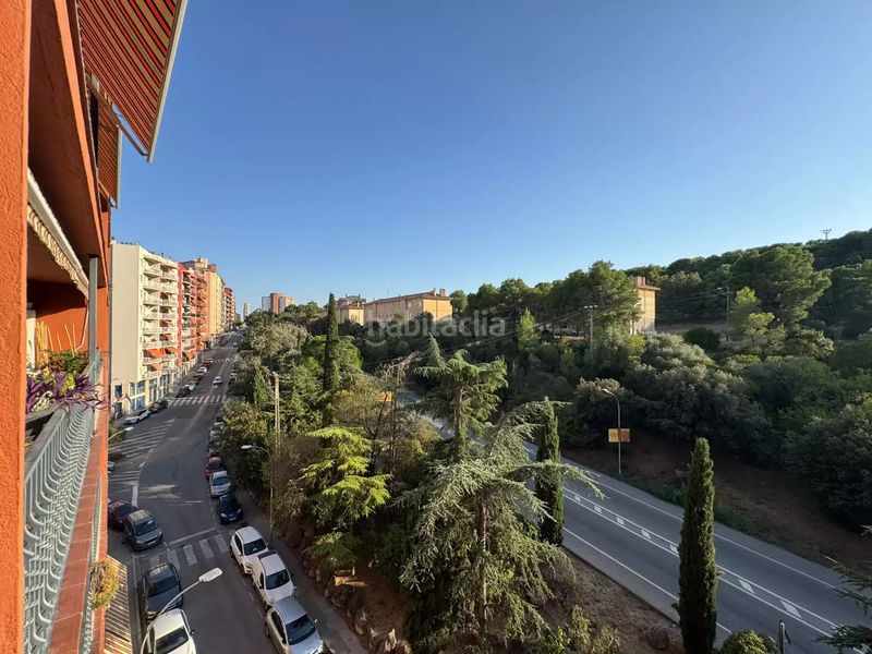 Foto 750f1932-f33c-4a89-af5c-53f0f478ef54. Pis amb calefacció aparcament a Eixample-Horta Capallera Figueres